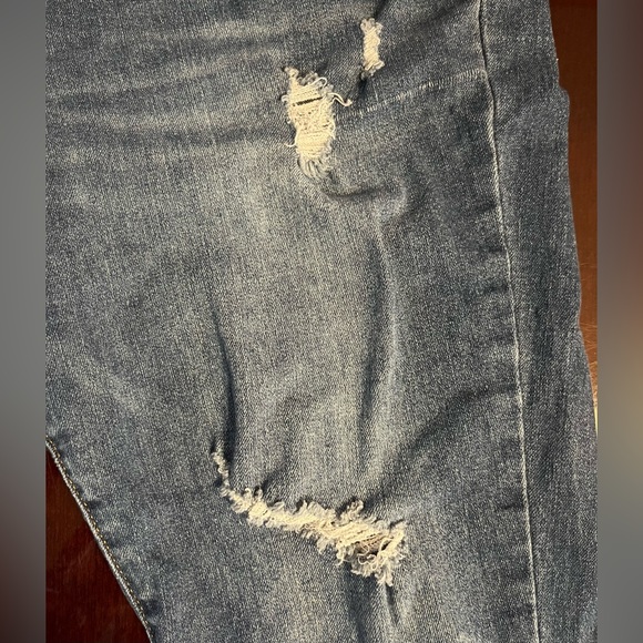 Women’s cropped blue jeans ripped size 15. Waist 31 Indigo Rein curvy - Picture 10 of 11